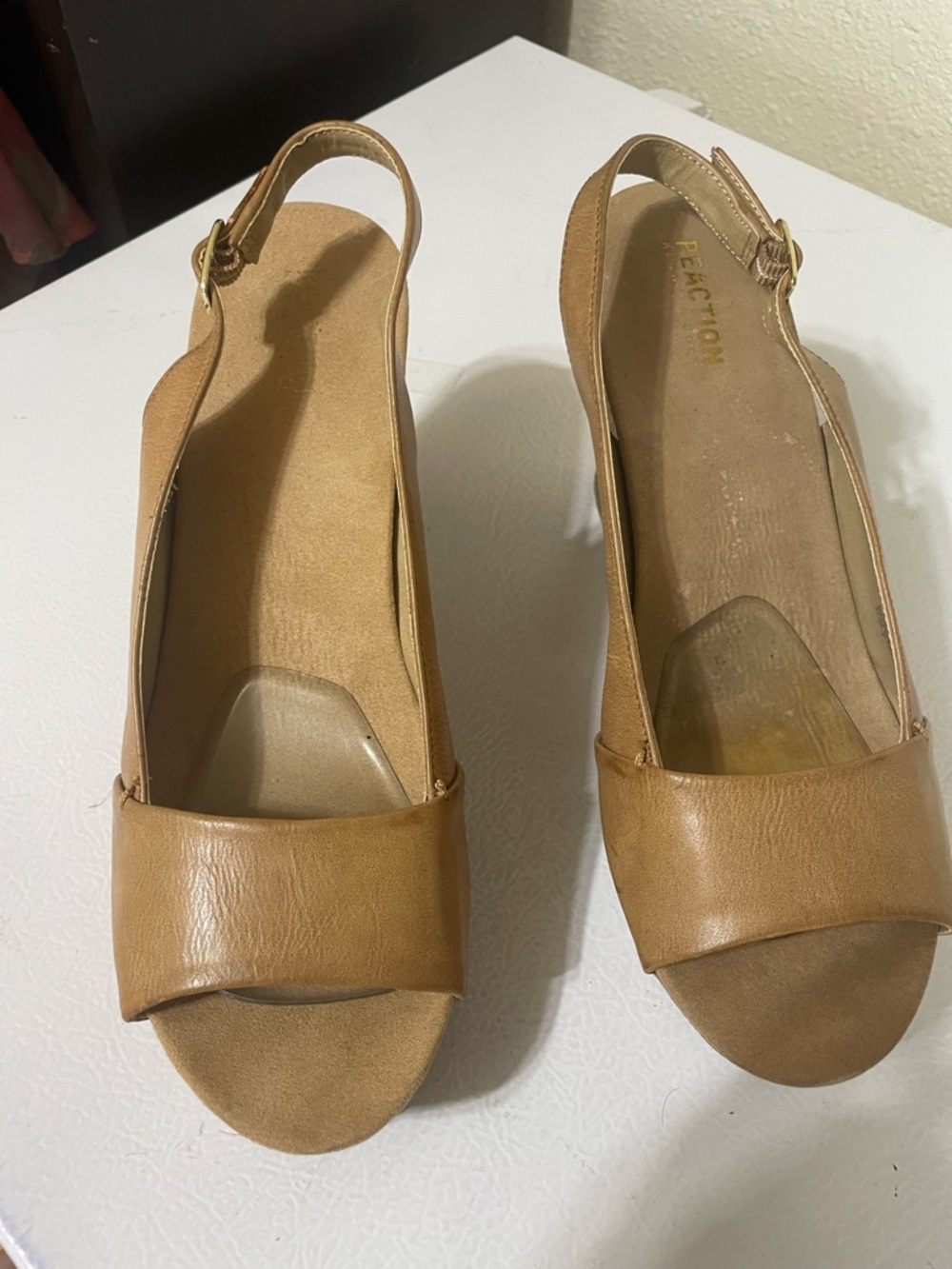 Reaction Kenneth Cole Women's Tan Wedge Sandals. Good Condition. Size 9.